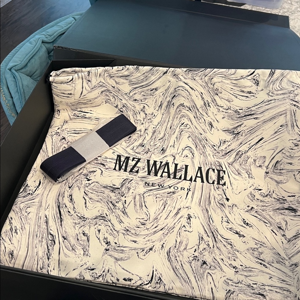 MZ Wallace Nic Ink Quilted Travel Weekender Bag NWT - Picture 4 of 14